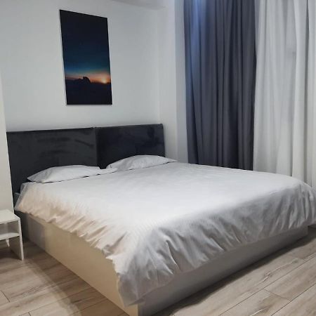 Modern Apartment Korca 2 Exterior photo