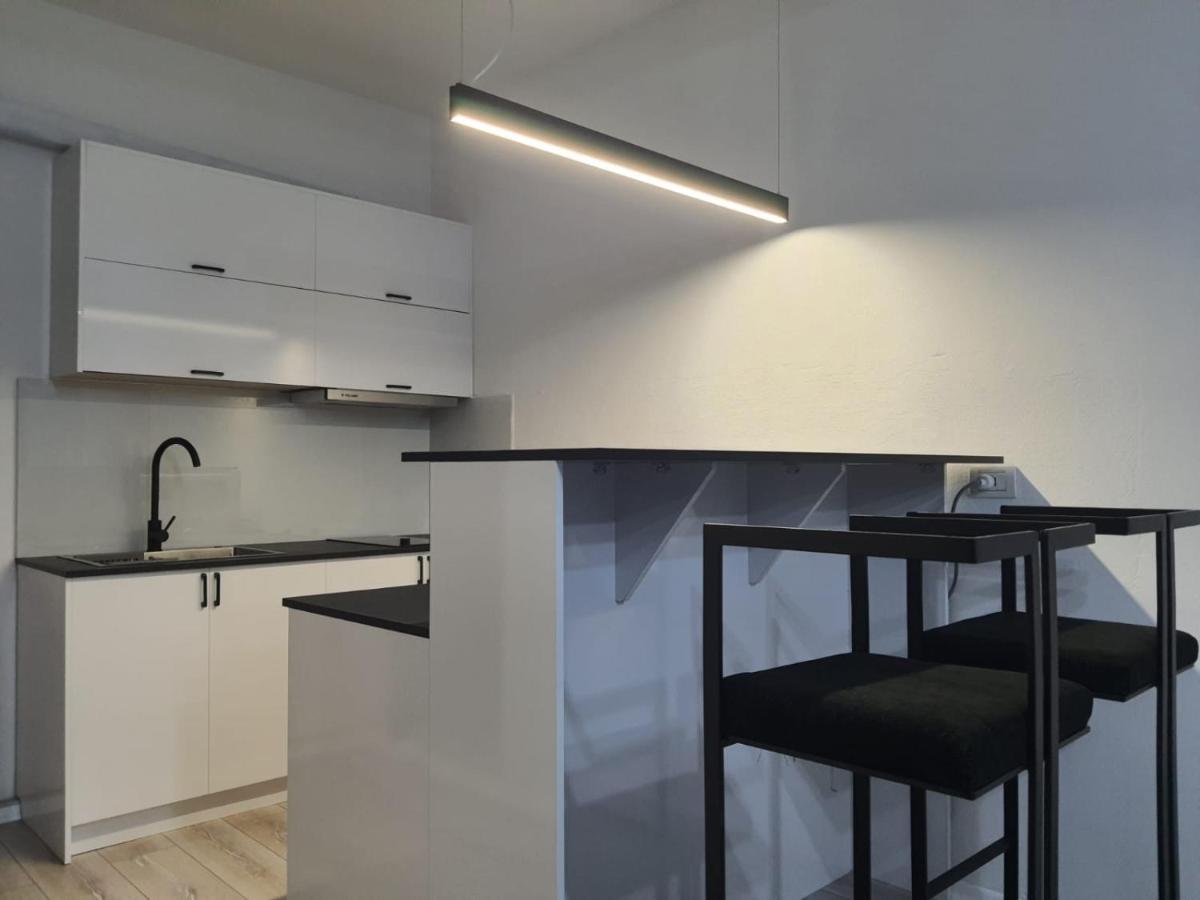 Modern Apartment Korca 2 Exterior photo